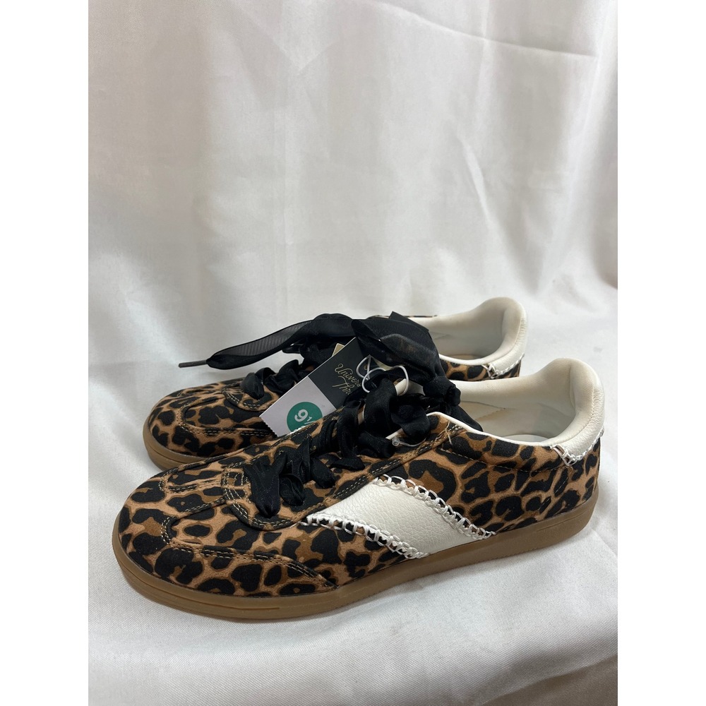 Universal Thread Leopard Print Sneakers with Ribbon Laces Brown Black Tan 9.5